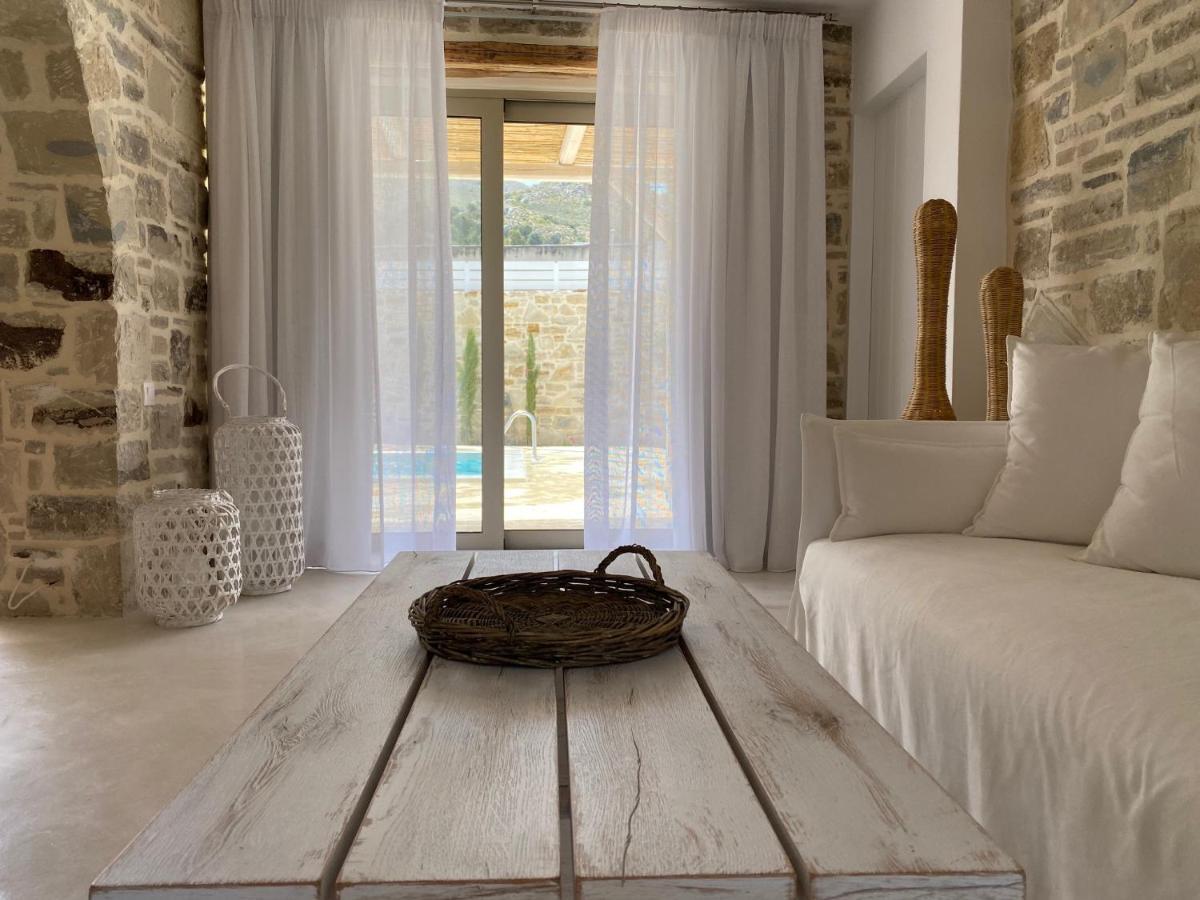 Laini Luxury Suites Pombia Exterior foto