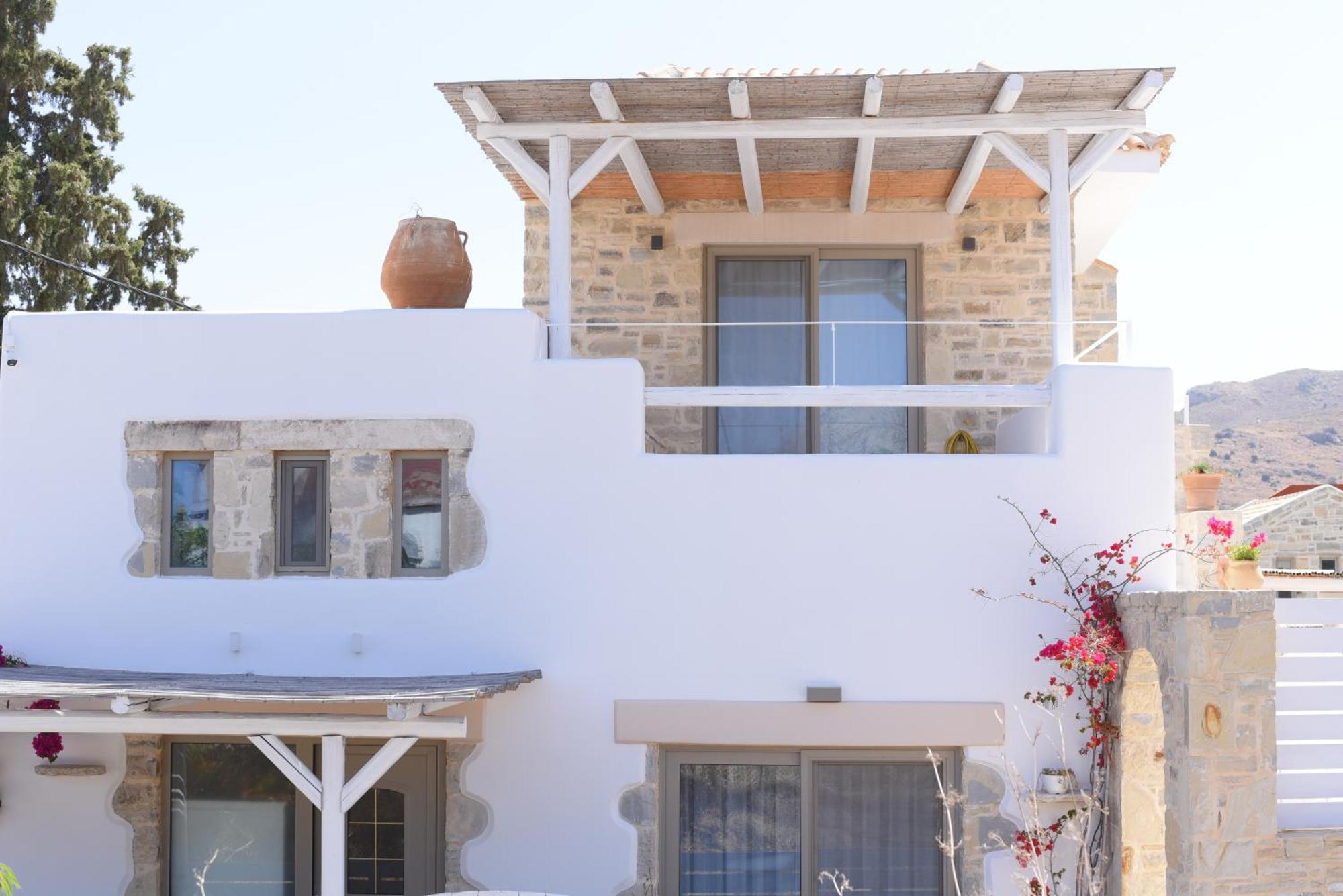 Laini Luxury Suites Pombia Exterior foto