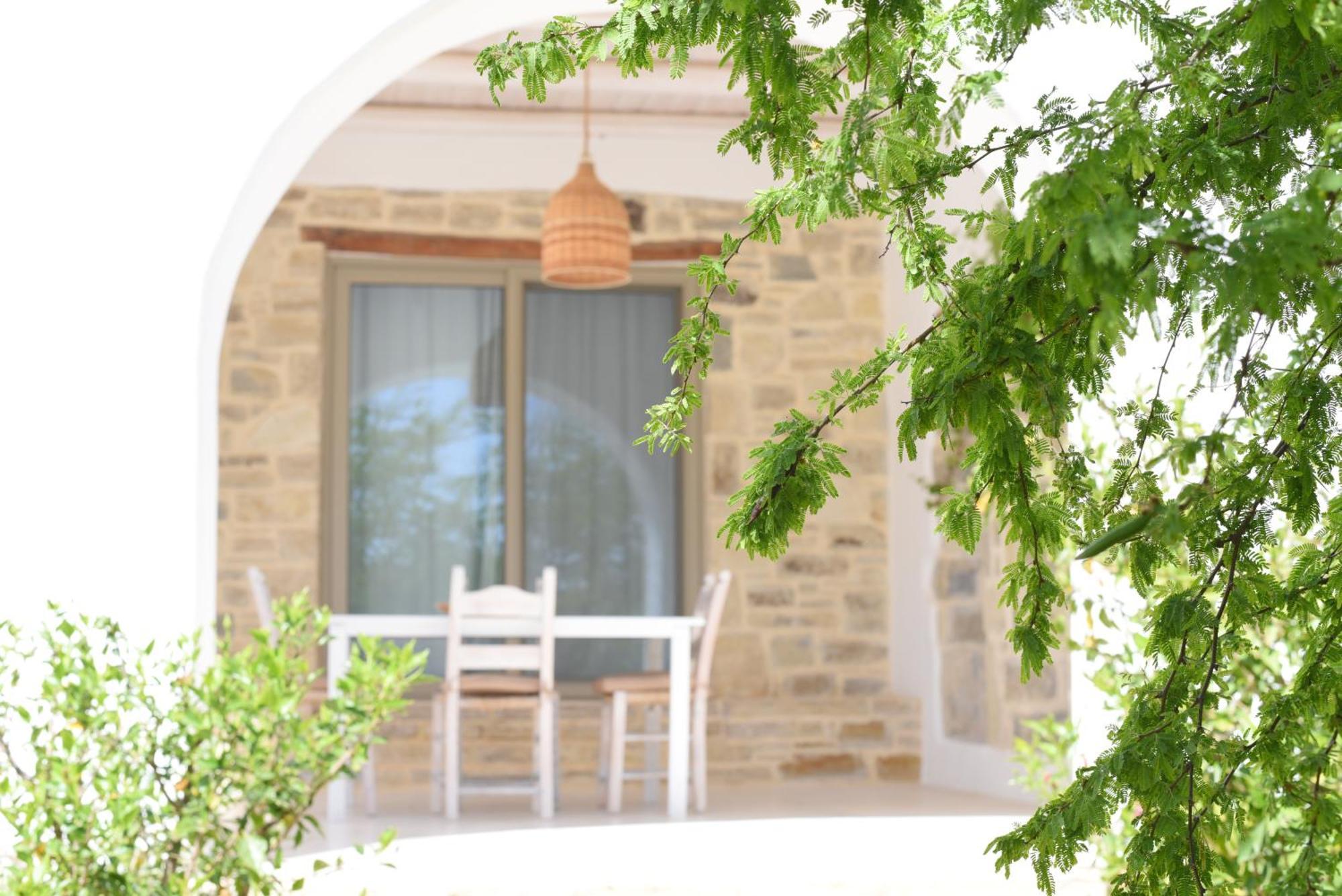 Laini Luxury Suites Pombia Exterior foto